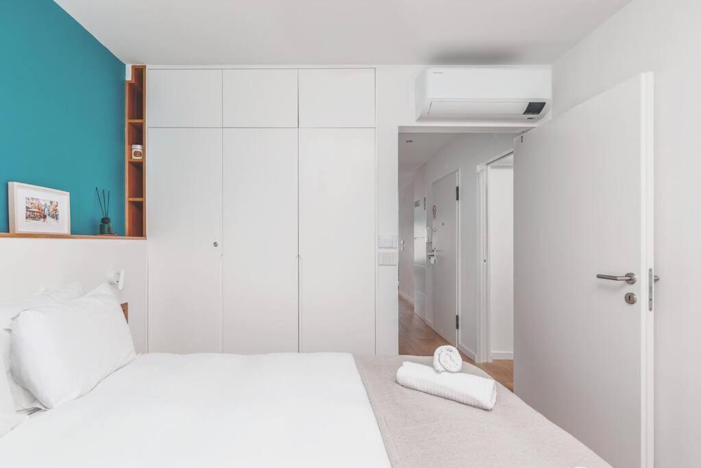 Apartment Luxury Smart Flat W/ River Views